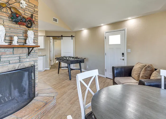 1 Mi To Havasu: Family W/ Game Ferienhaus Lake Havasu City